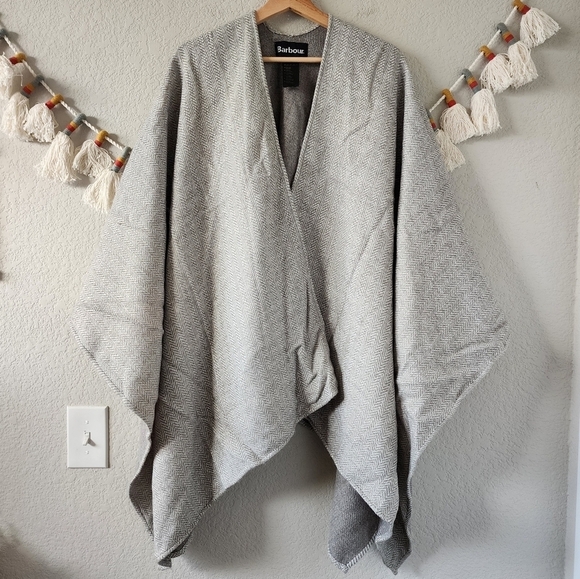 Barbour Tartan Open Front Poncho Cape Knit Woven Gray Winter Warm Minimalist OS - Picture 1 of 12